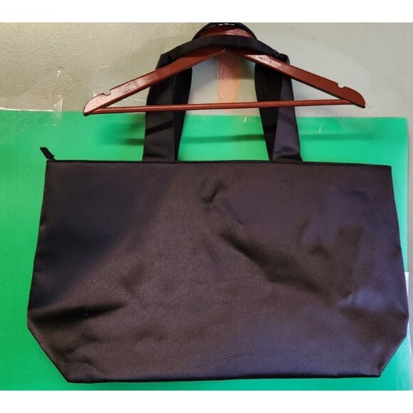 Victoria’s Secret Shine Zipper Tote Bag Holiday 2024 Bling Diamante Graphic VGC - Picture 3 of 8